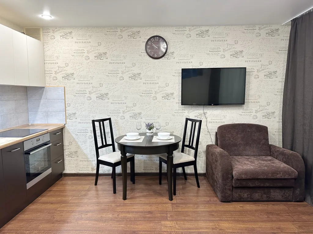 Просторная квартира студия на Зональном