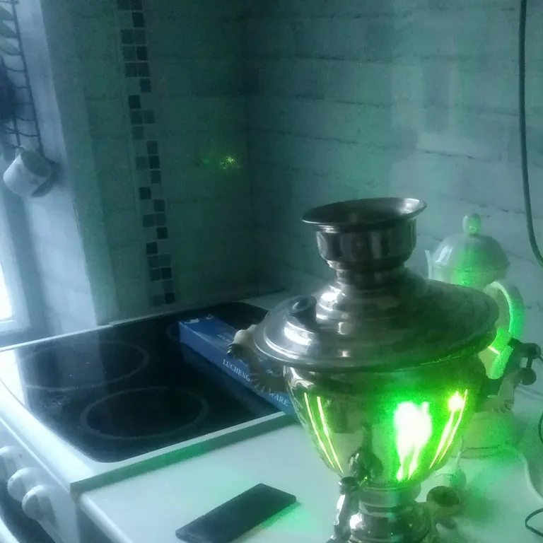 В Петропавловске-Камчатском полдень!