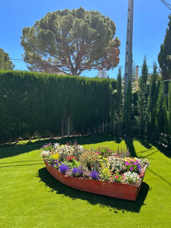 Новый дом Дения