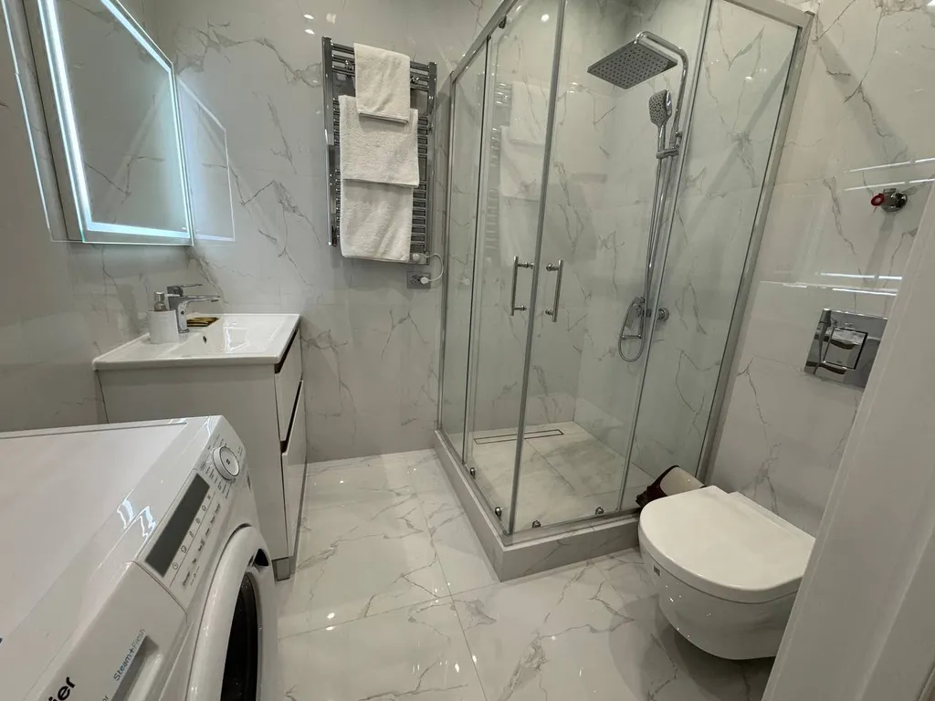 Квартира Квартира рядом с ТРЦ Меганом — Мирное