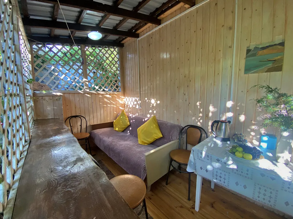 Коттедж 2-комнатный Дом — Курортное (Феодосия)