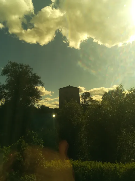 Просторные удобные апартаменты в тихом живописном месте у Гремячей Башни