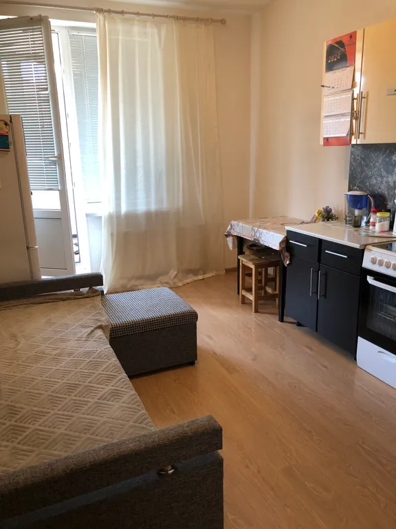 Однокомнатная просторная квартира в Кудрово рядом с ТК Мега-Дыбенко