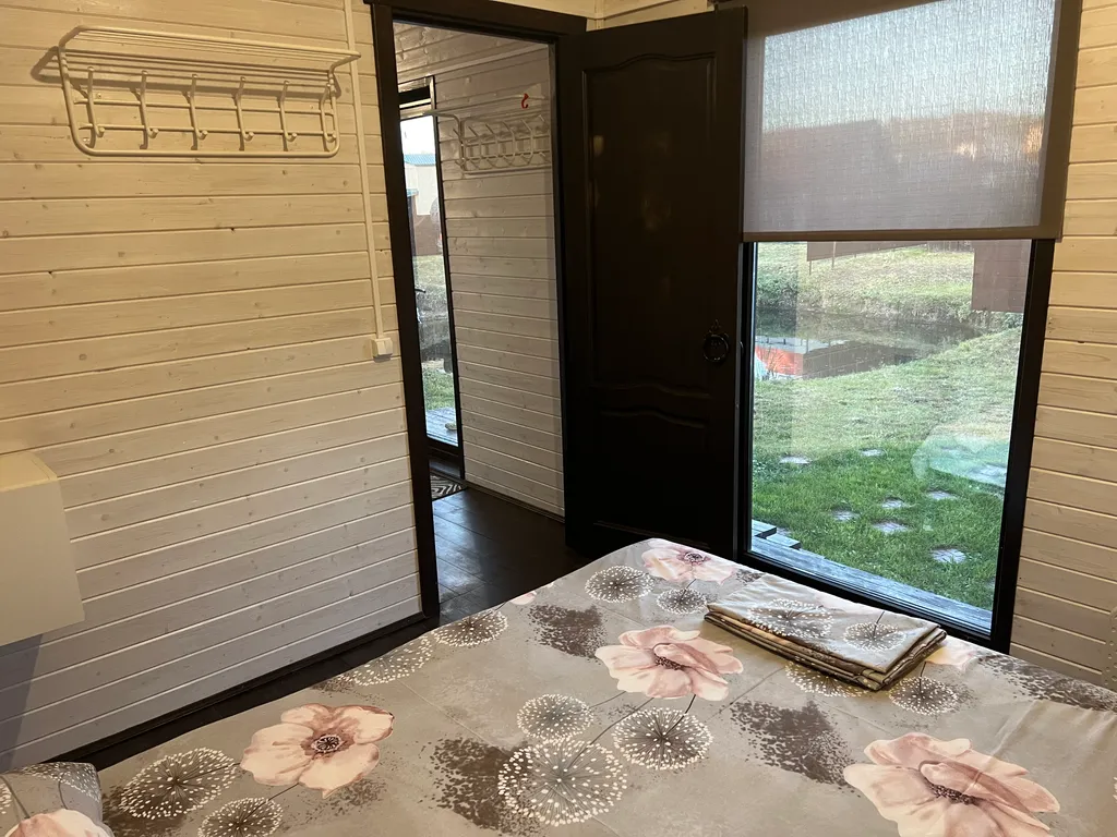 Коттедж Дом на берегу реки с чаном фурако и баней, с собственным прудом — Казань