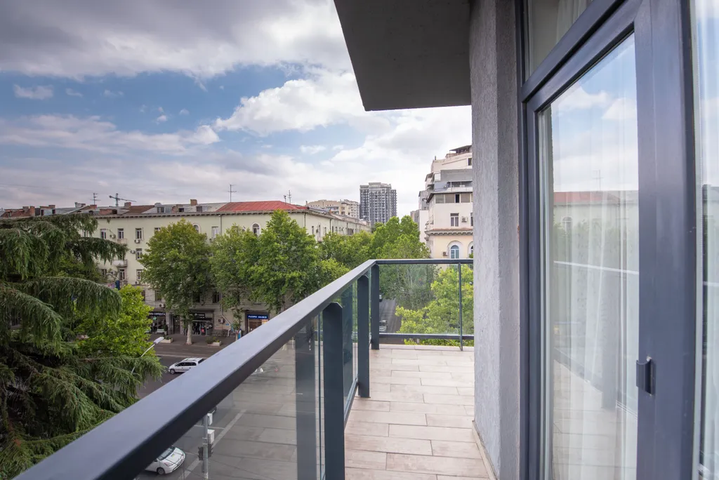 Современные 2-комнатные апартаменты с балконом у метро Тех.университет