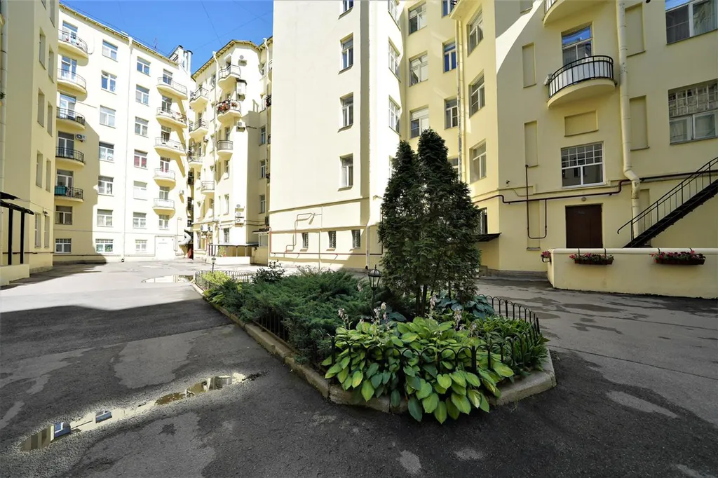 Квартира MyHomeYourHome в сердце Петроградской