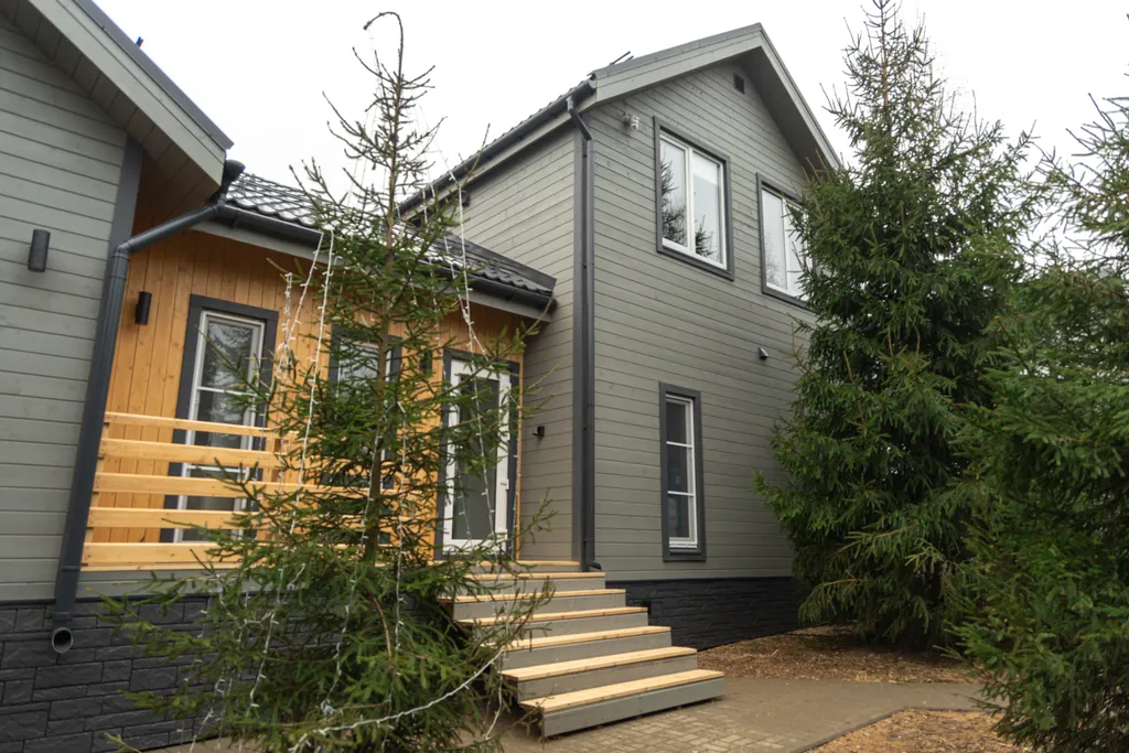 Дом с баней и джакузи