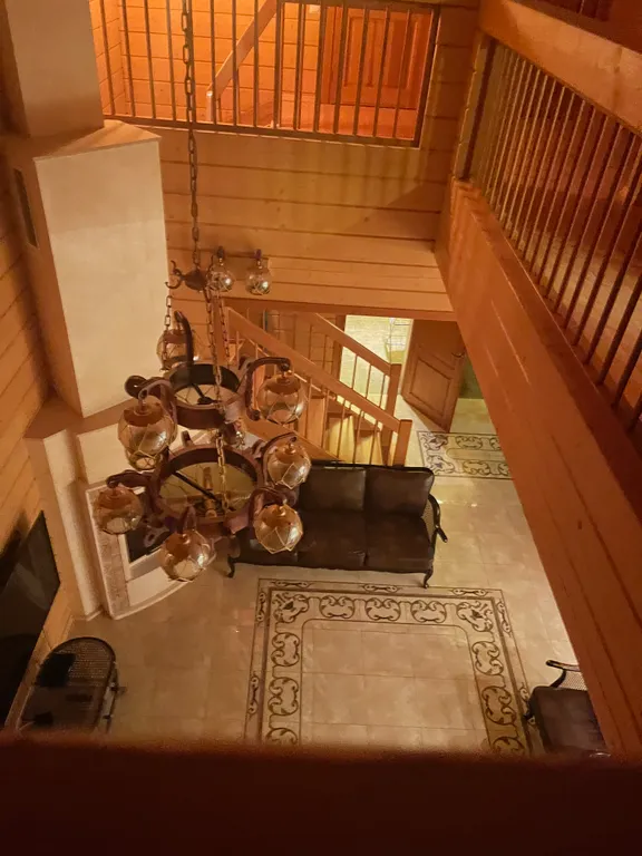 Деревянный дом с приватной территорией