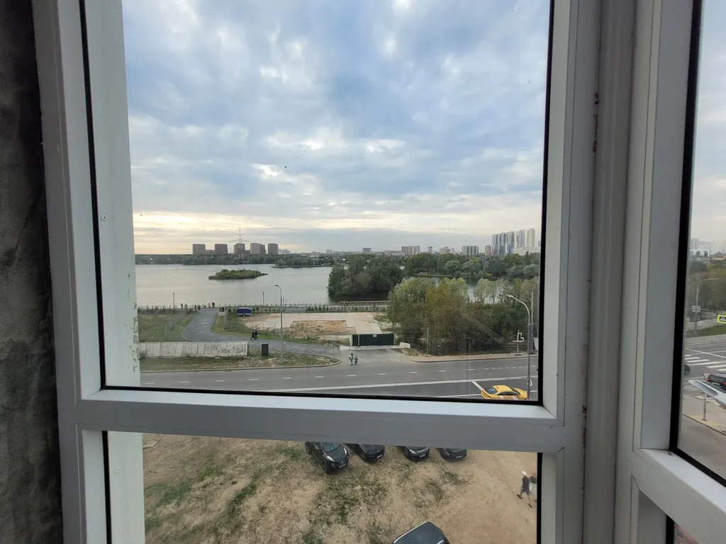 Трешка с видом на залив