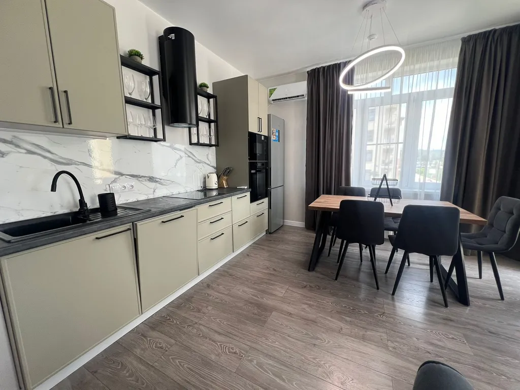 263 Евротрешка с бассейном на 7 человек