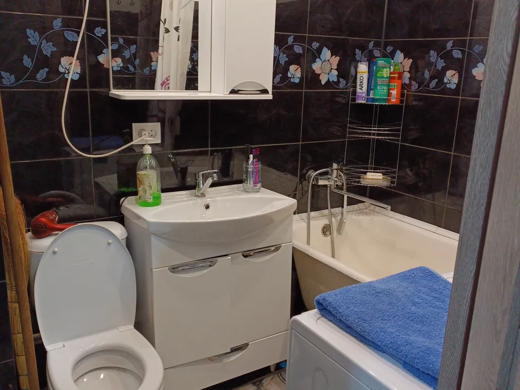 Уютная трёх комнатная квартира