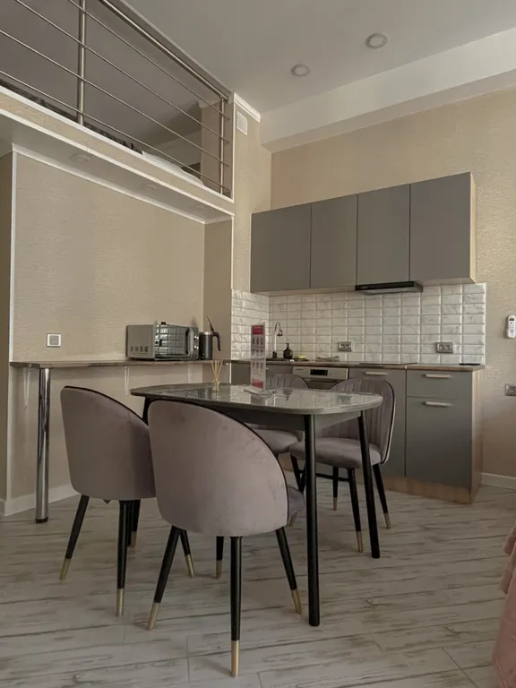 Квартира Квартира Двухуровневая студия в ЖК «Грин Сейл Парк» — Сириус