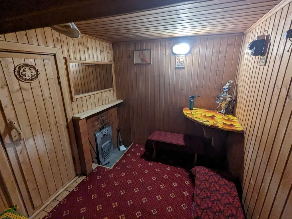 2-х этажный коттедж со всеми удобствами и русской банькой на дровах