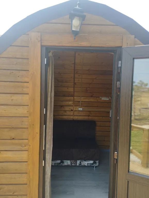 Уютный деревянный домик с удобствами