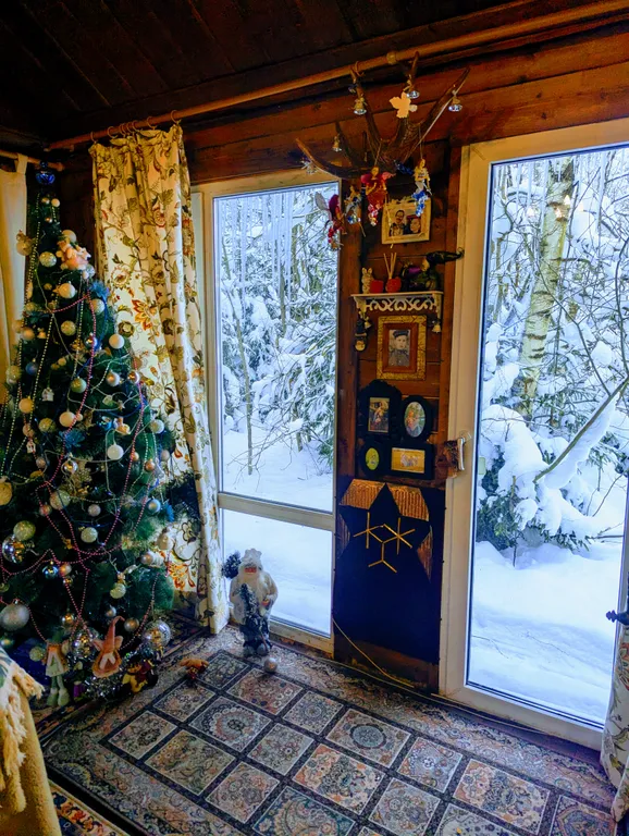 Коттедж Уютный домик с камином и бассейном — Глазово