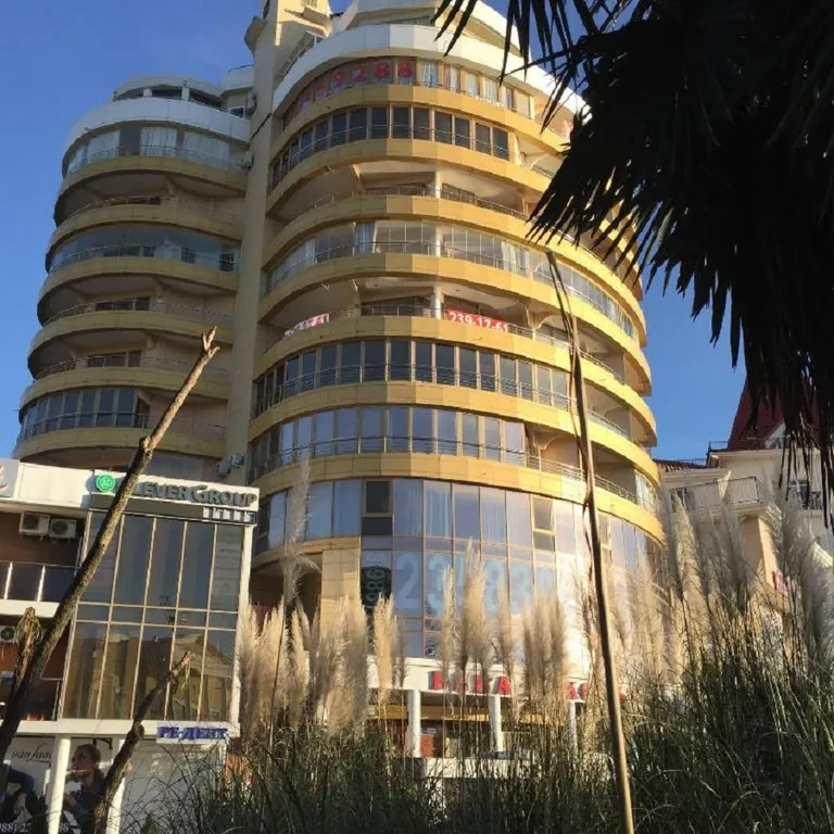 Апартаменты с 2-мя спальнями с видом на яхты