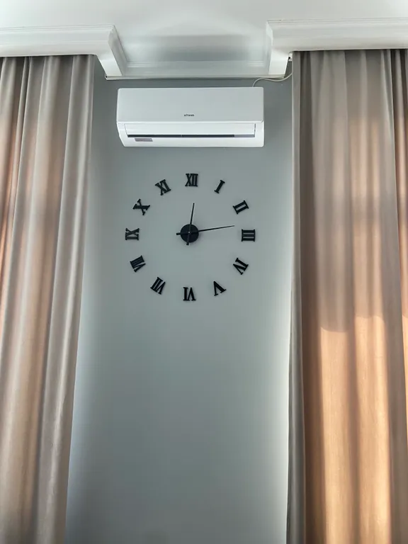 Комфортная квартира с высокими потолками около Корстона