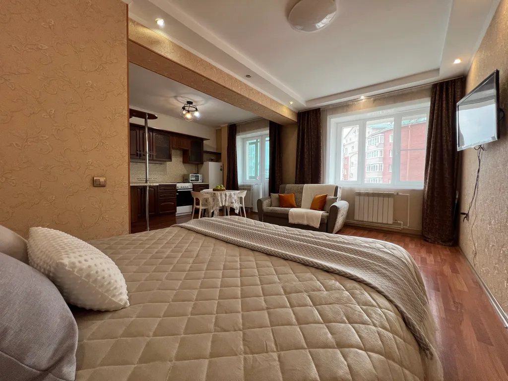 Уютная студия на Смолина в центре. Не берем оплату за финальную уборку