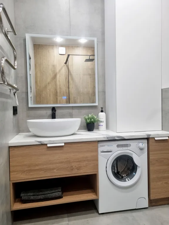 Дизайнерская евро двушка на 17 этаже с панорамным остеклением и видом на город