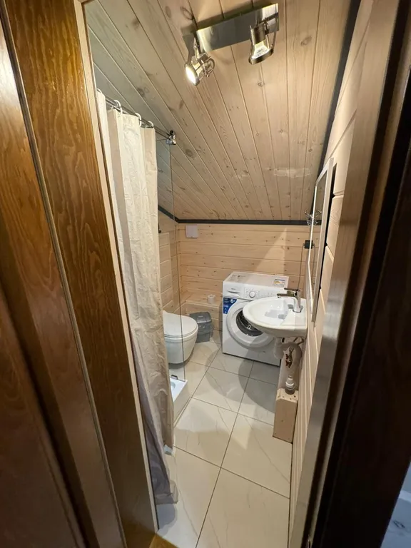 Барн хаус с прекрасным видом на лес