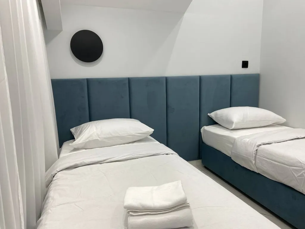 Коттедж Большой праздничный дом дуплекс для большой семьи или компании друзей — Новоселье