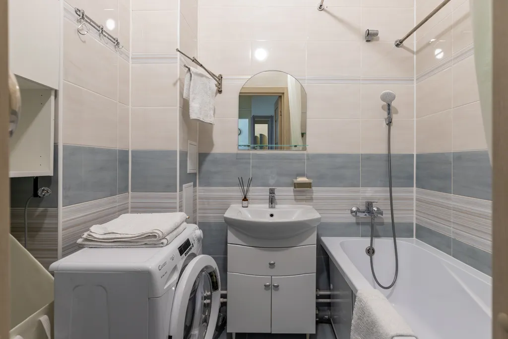 Евродвушка с большой лоджией