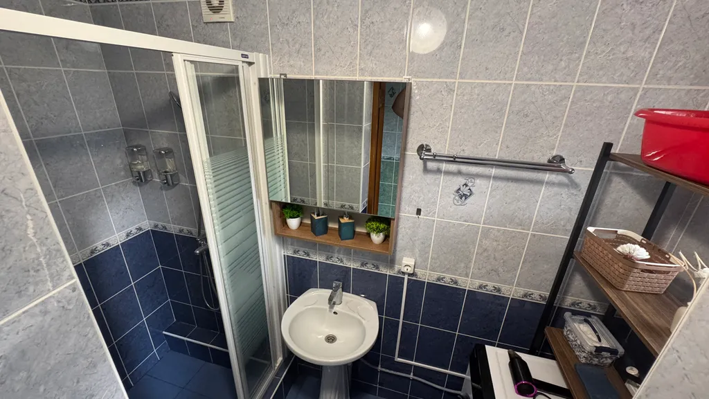 Дом Уединение - лес, река, барбекю-зона, сад, приватный уют