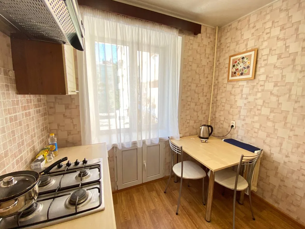 Уютная квартира на Комсомольском проспекте