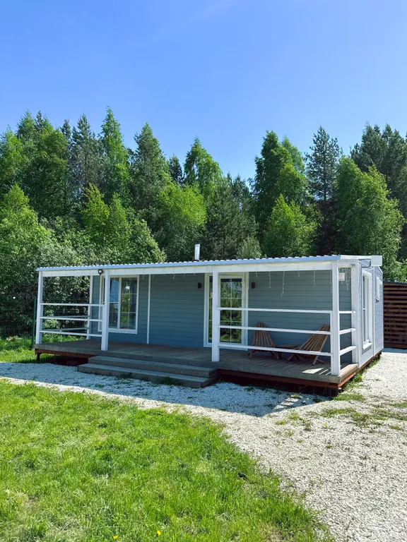 Уютный дом в лесу