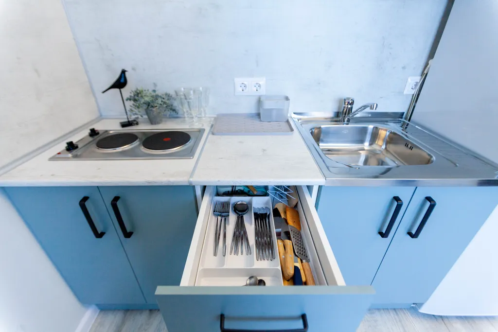 Студия в окружении парков