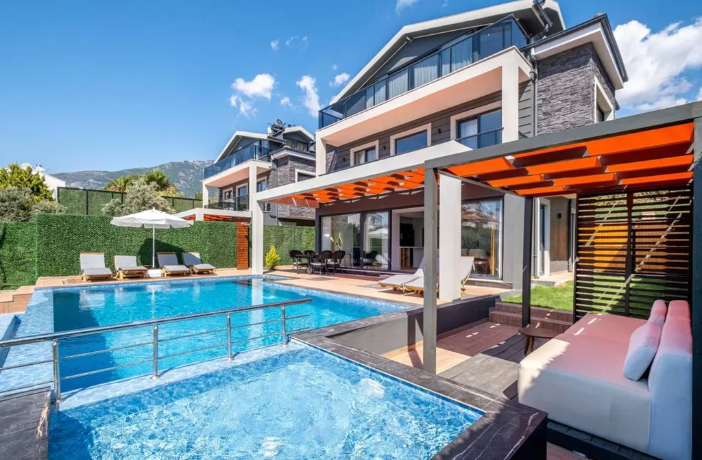 4-комнатный Дом