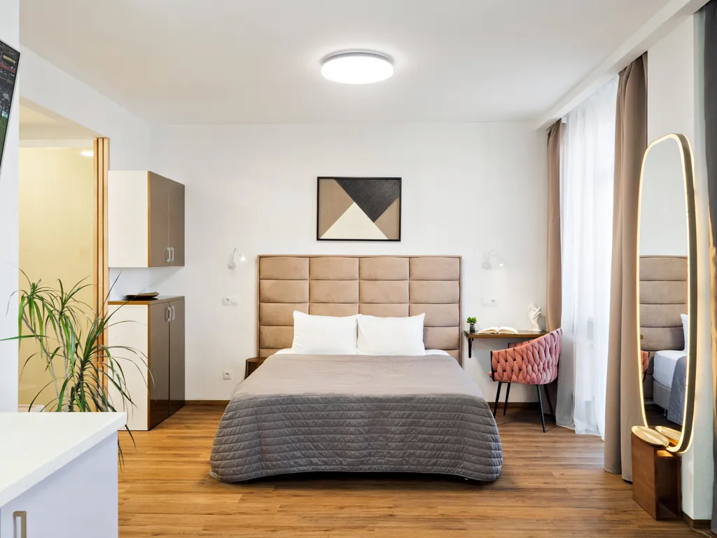 Место в подземном паркинге Центр Екатеринбурга Красивый вид.