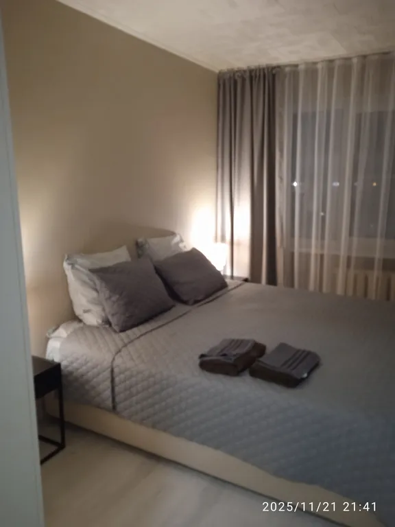 Уютная 2-х ком.кв. для гостей города в красивой парковой зоне у озера