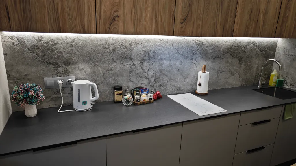 Современная однокомнатная квартира на набережной Двины