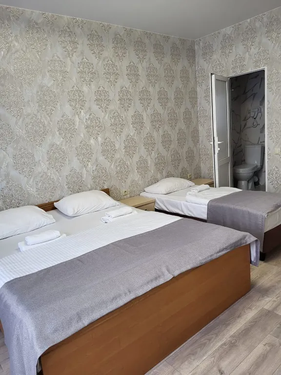 Квартира Уютная комната в центре города с бассейном и столовой — Сочи