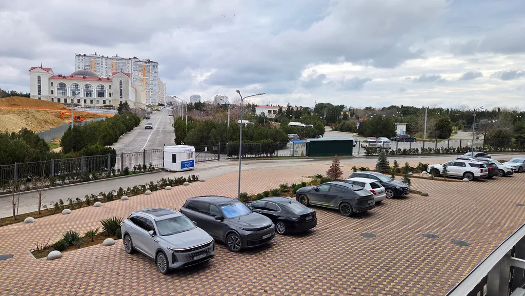 100 метров от моря и пляжа