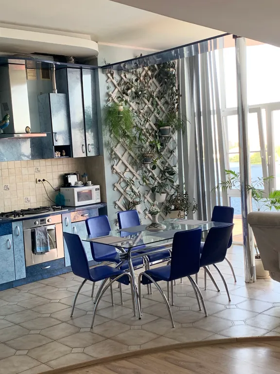 Уютная видовая квартира в центре города