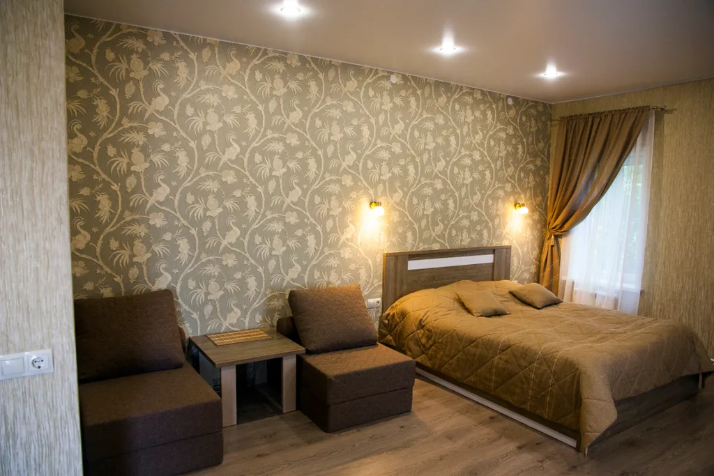 Квартира Студия возле Ипатьевского монастыря с видом на речку — аренда посуточно в Кострома