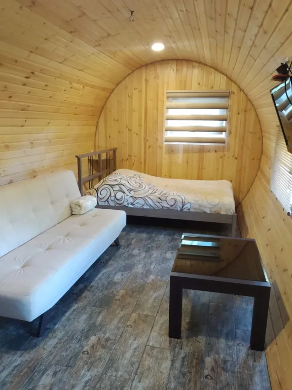 Уютный бочкин дом