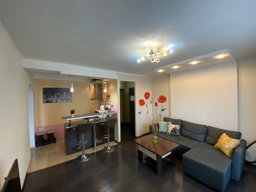 Квартира Квартира 2комн возле ТРЦ "Планета" — Красноярск