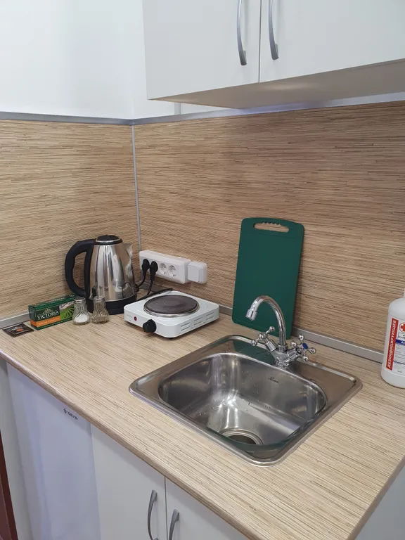 Небольшая студия в тихом месте