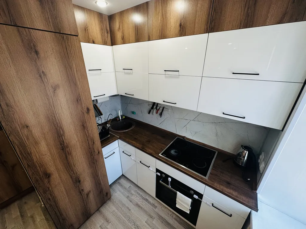 2 комнатная Горького 32