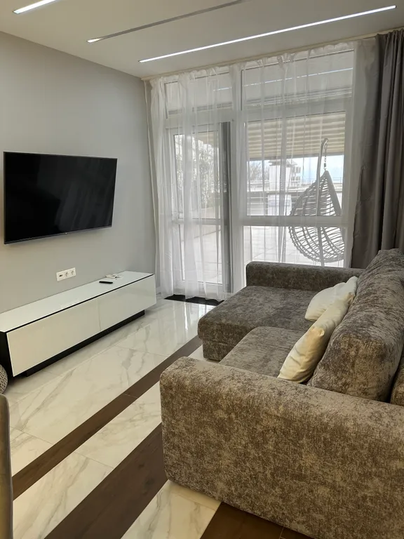 Апартамент с большой террасой