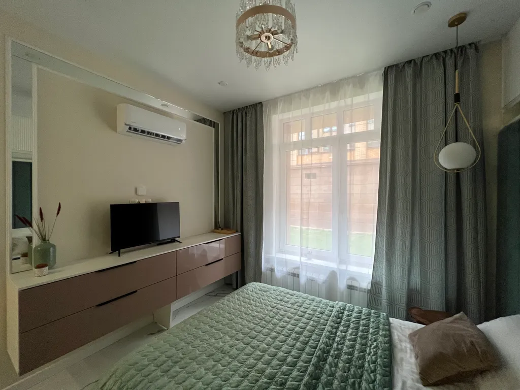 Красивая студия в центре, рядом Белоусовский парк