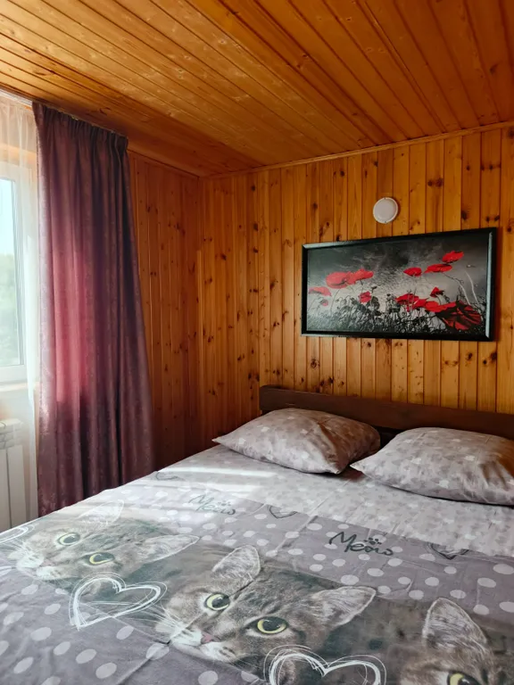 Дом коттедж в черте города