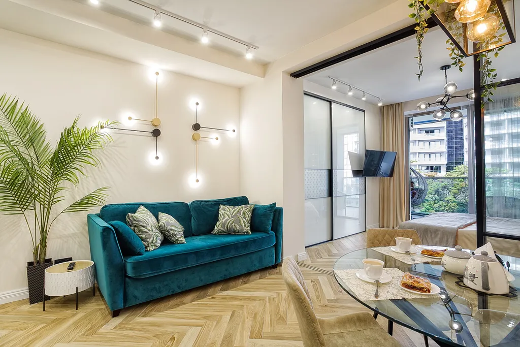 Студия с дизайнерским ремонтом в парковой зоне с террасой