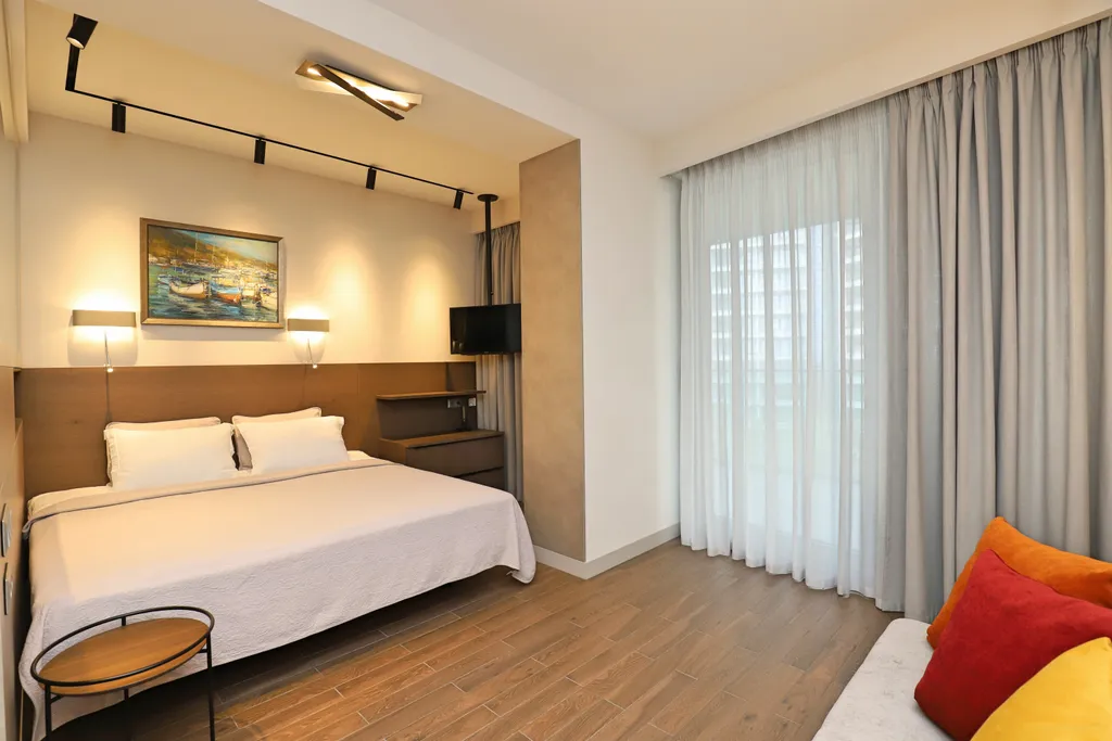 Апартаменты с дизайнерским ремонтом в жк Зазеркалье