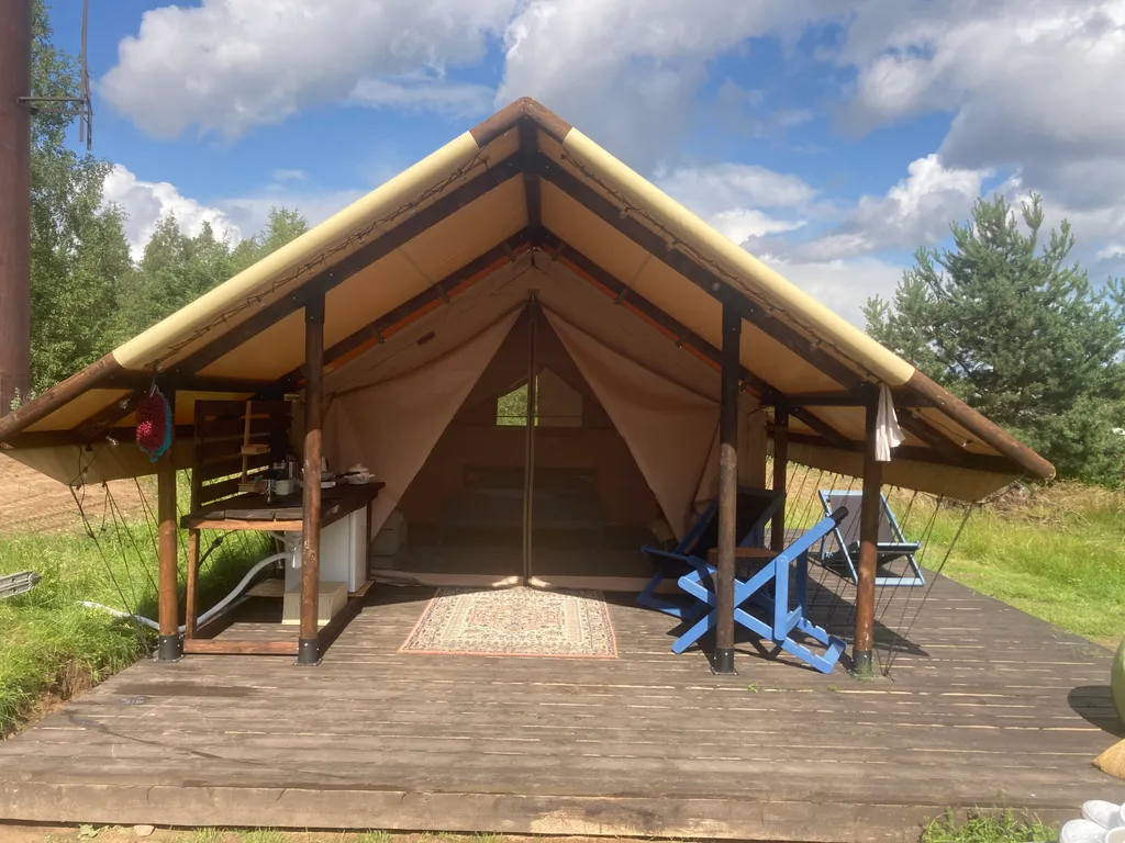 Коттедж Уютный глэмпинг на прекрасном острове на псковском озере — аренда посуточно в Псков