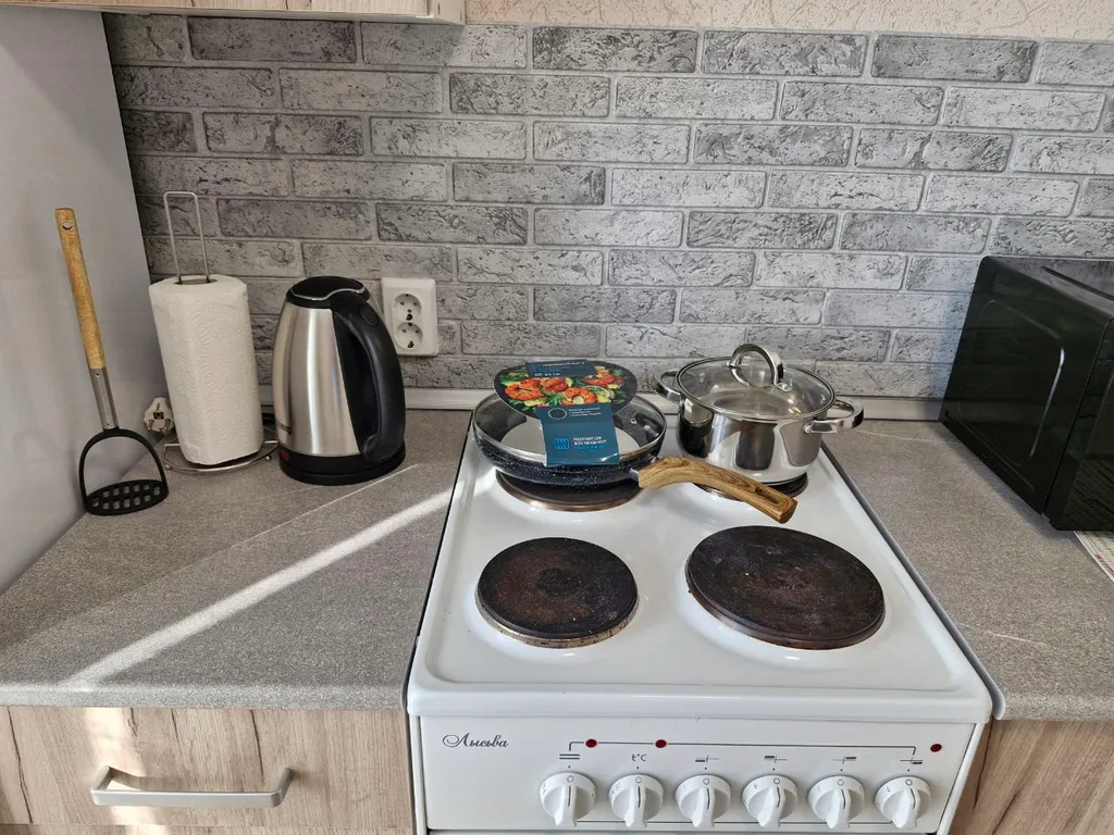 Светлая квартира по трассе М-4, рядом с Областной больницей и роддомом