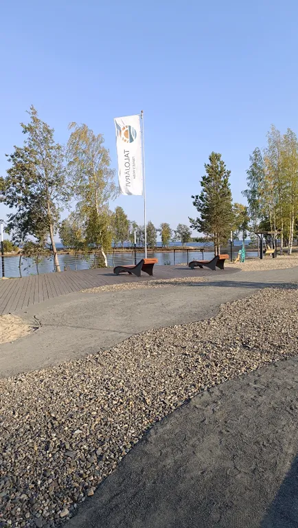 Уютная квартира на берегу озера, с собственным пляжем.